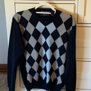 Davis & Squire v neck 100% merino wool sweater.